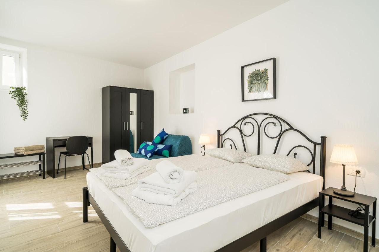 Residence & Pool Villa Schwarz Suites تْسافتات المظهر الخارجي الصورة