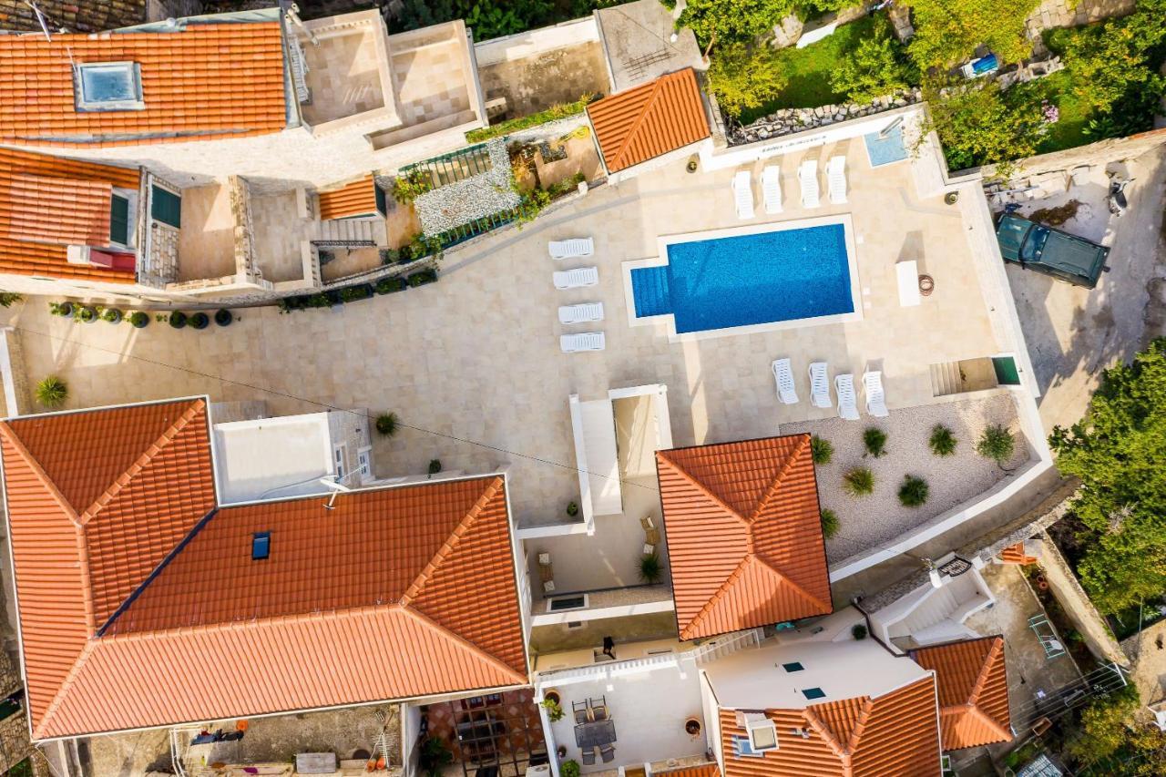 Residence & Pool Villa Schwarz Suites تْسافتات المظهر الخارجي الصورة