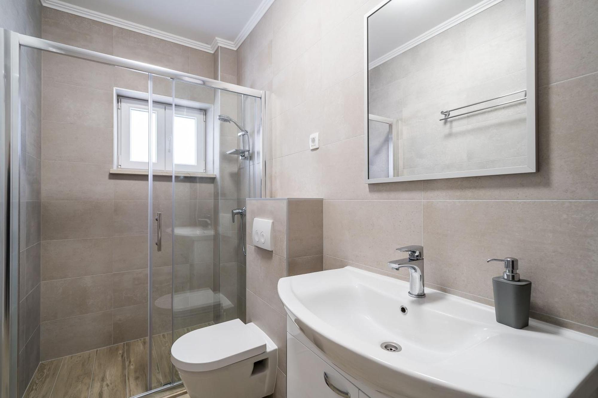 Residence & Pool Villa Schwarz Suites تْسافتات الغرفة الصورة