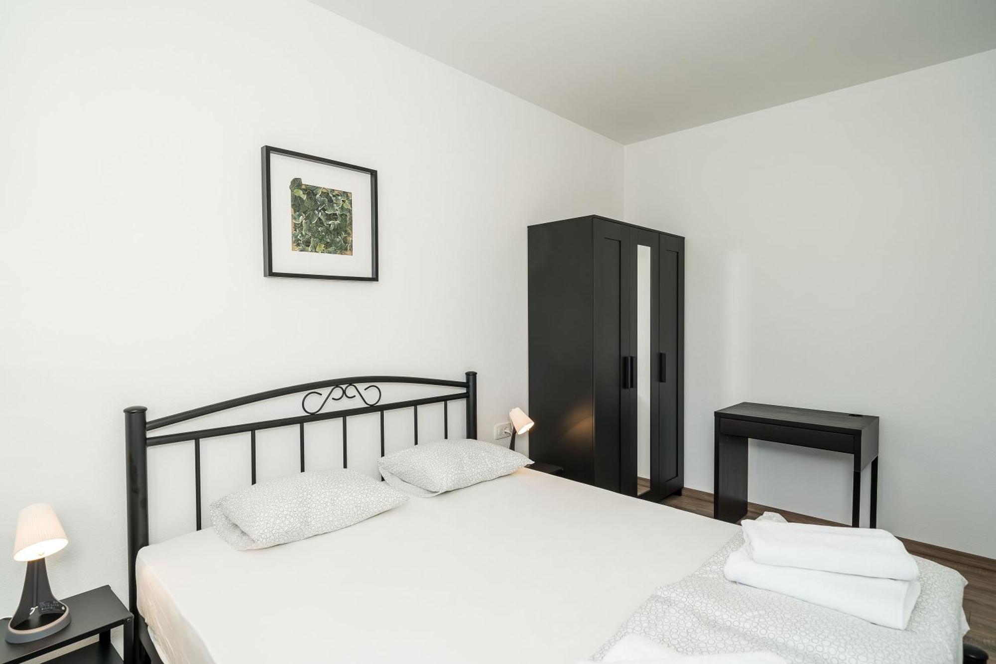 Residence & Pool Villa Schwarz Suites تْسافتات الغرفة الصورة