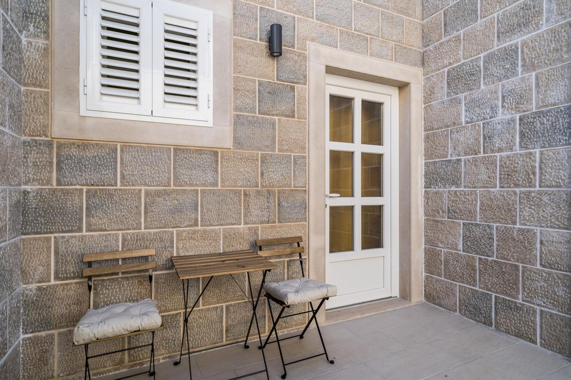 Residence & Pool Villa Schwarz Suites تْسافتات الغرفة الصورة
